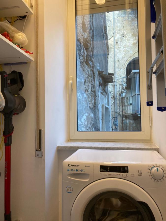 La Casa Blu Nel Cuore Storico Di Napoli Экстерьер фото
