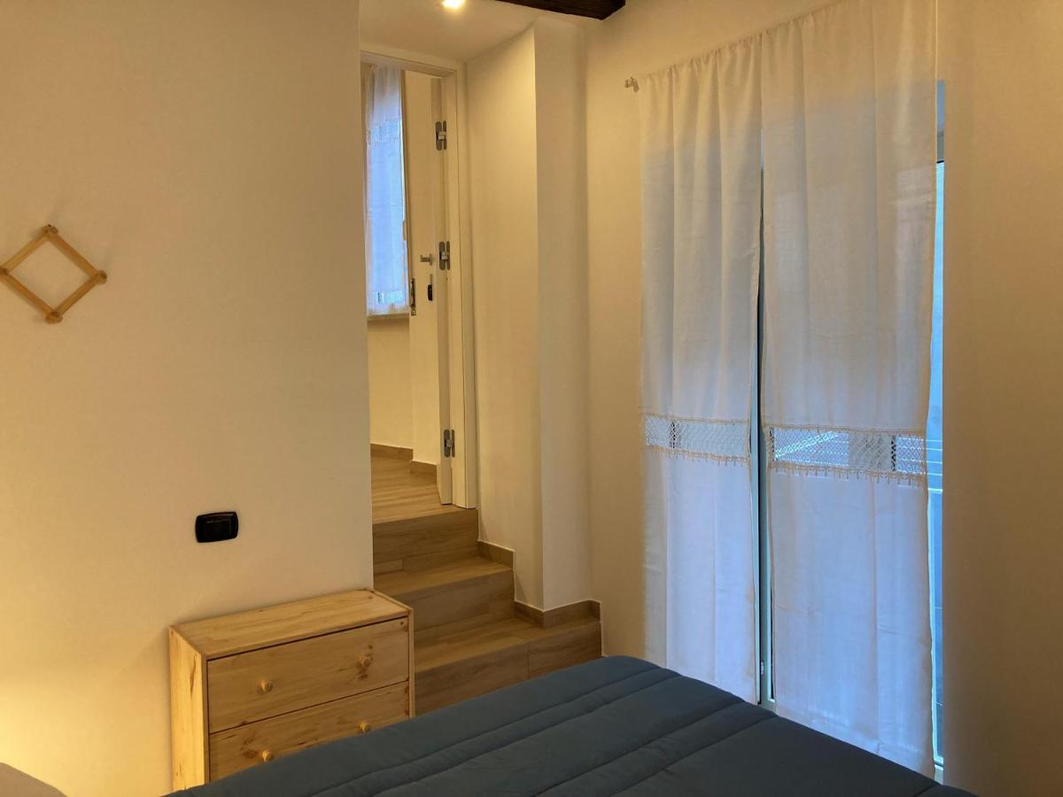 La Casa Blu Nel Cuore Storico Di Napoli Экстерьер фото